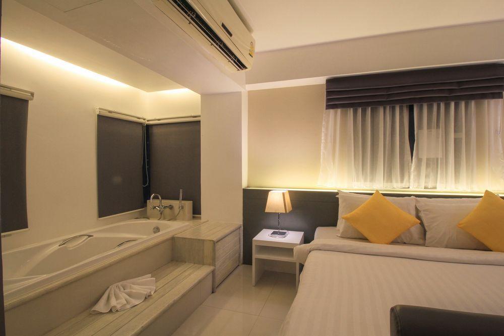 Myhotel Cmyk@Ratchada Bangkok Luaran gambar