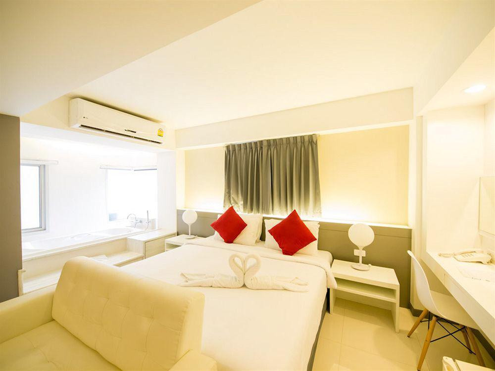 Myhotel Cmyk@Ratchada Bangkok Luaran gambar
