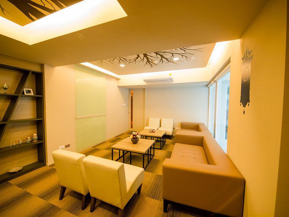 Myhotel Cmyk@Ratchada Bangkok Luaran gambar