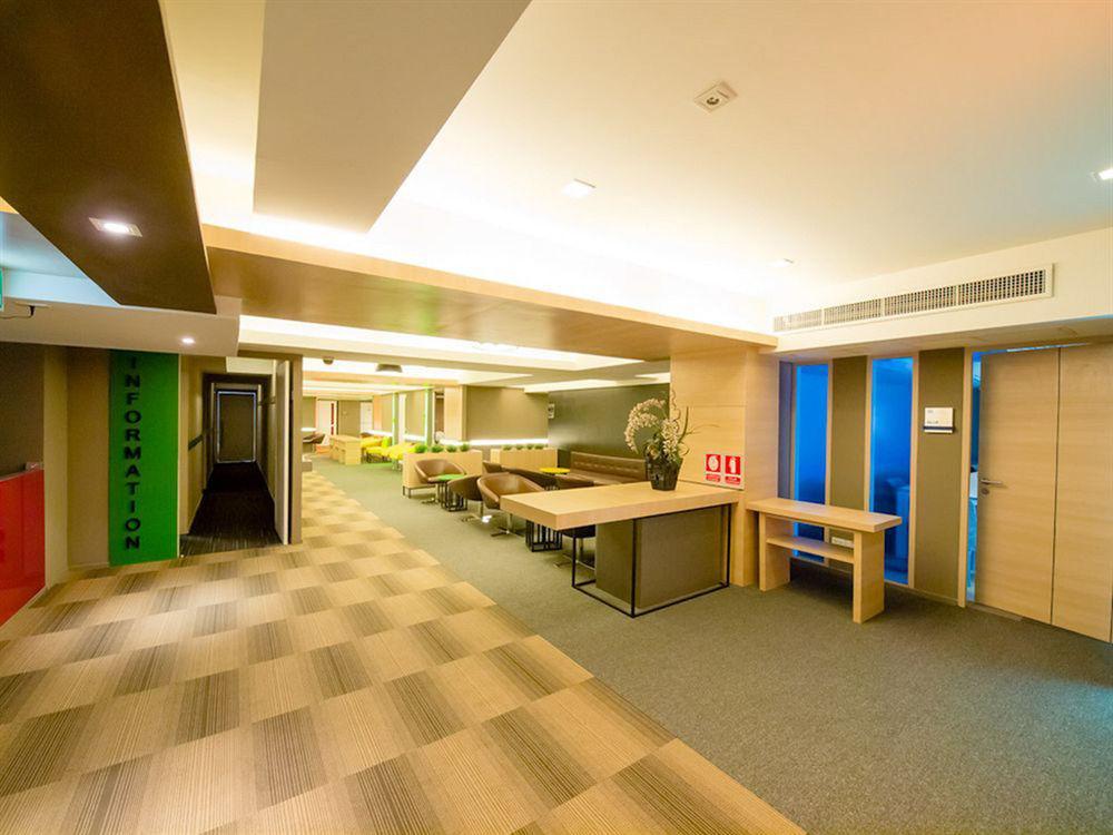 Myhotel Cmyk@Ratchada Bangkok Luaran gambar